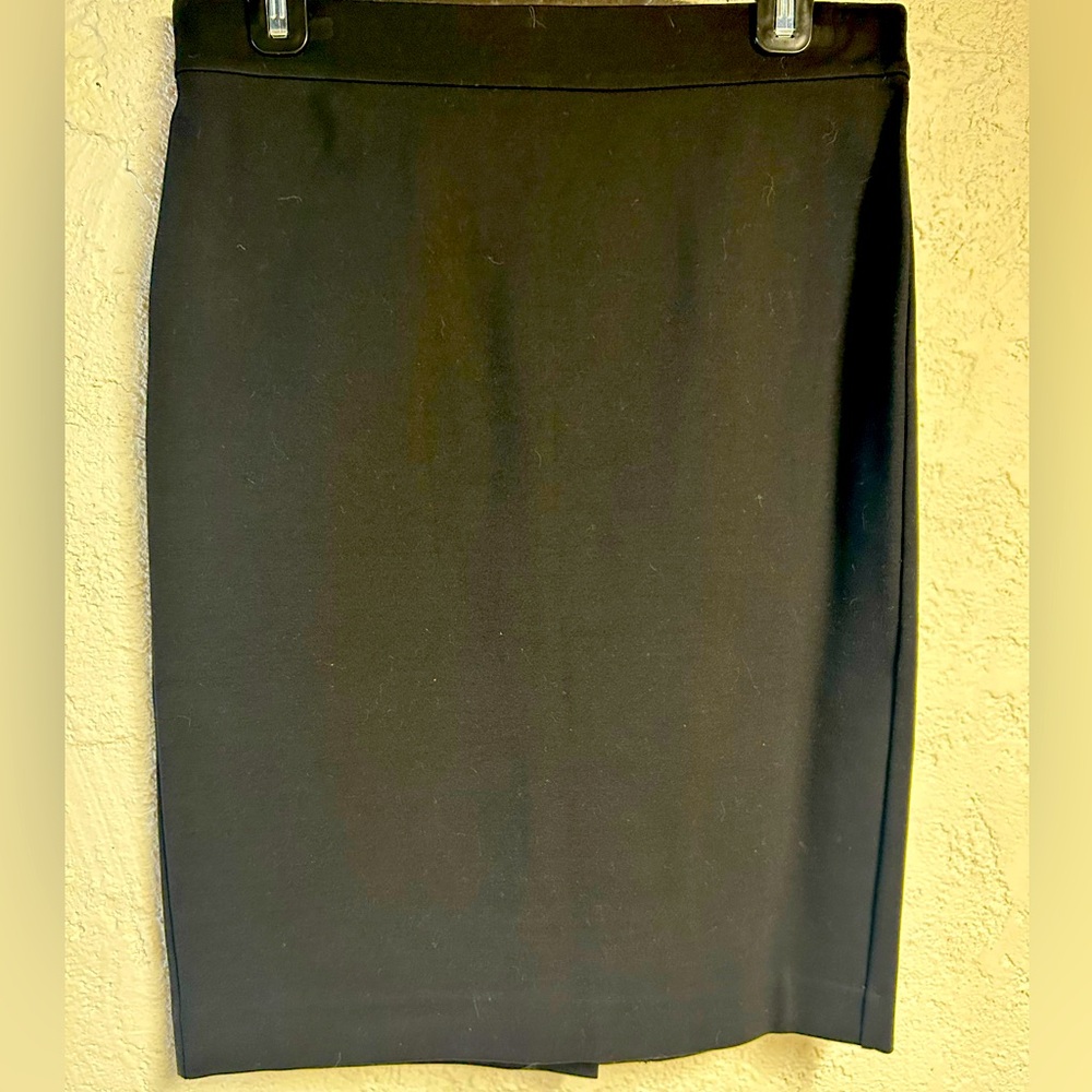 Black pencil skirt, perfect stretch fabric